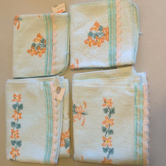 Dundee Vintage Floral Print Cotton Blend Towel Lot 2 Washcloths 2 Hand Towels - Picture 12 of 12